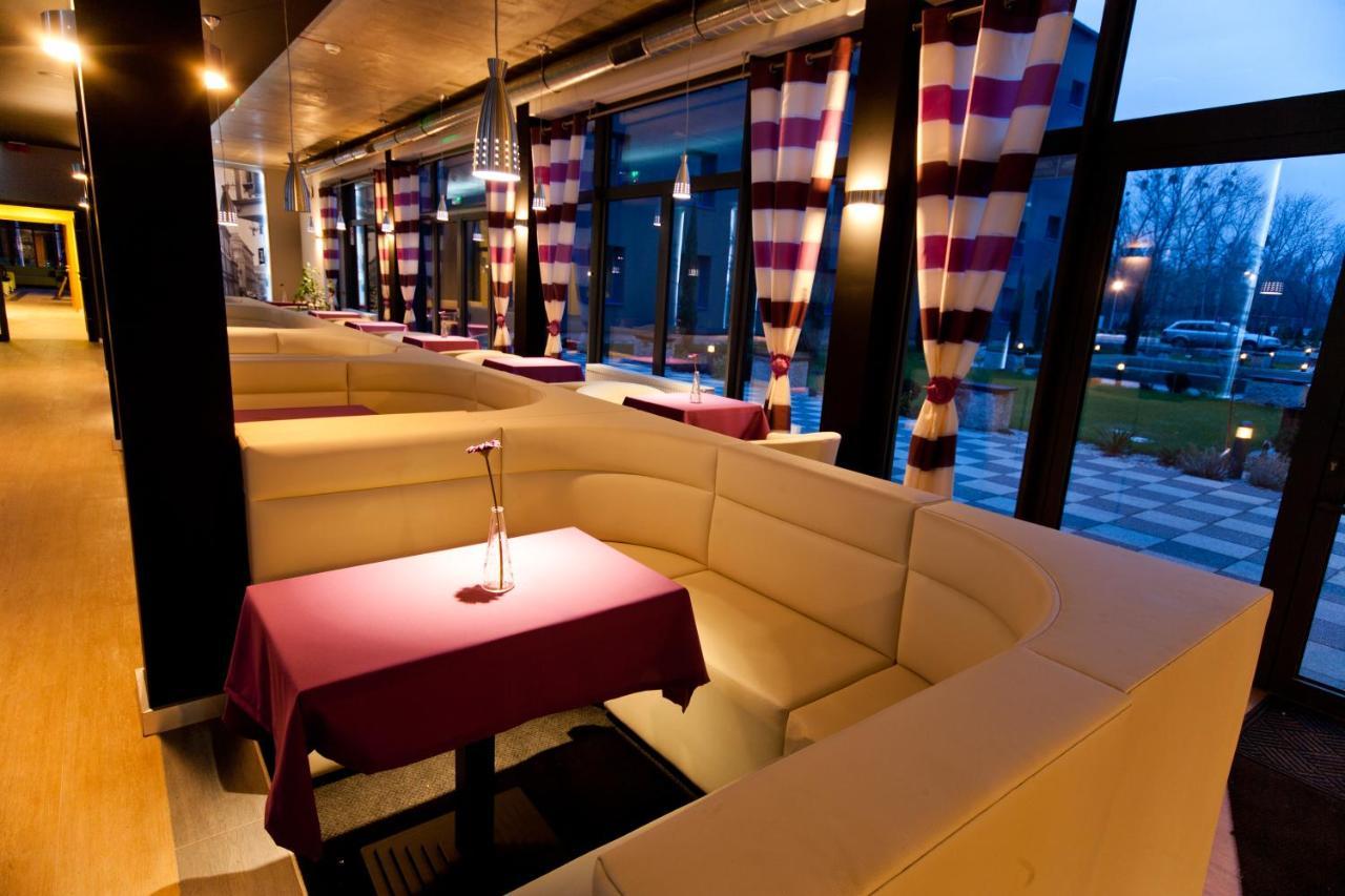 Hotel Malinowski Business Gliwice Esterno foto