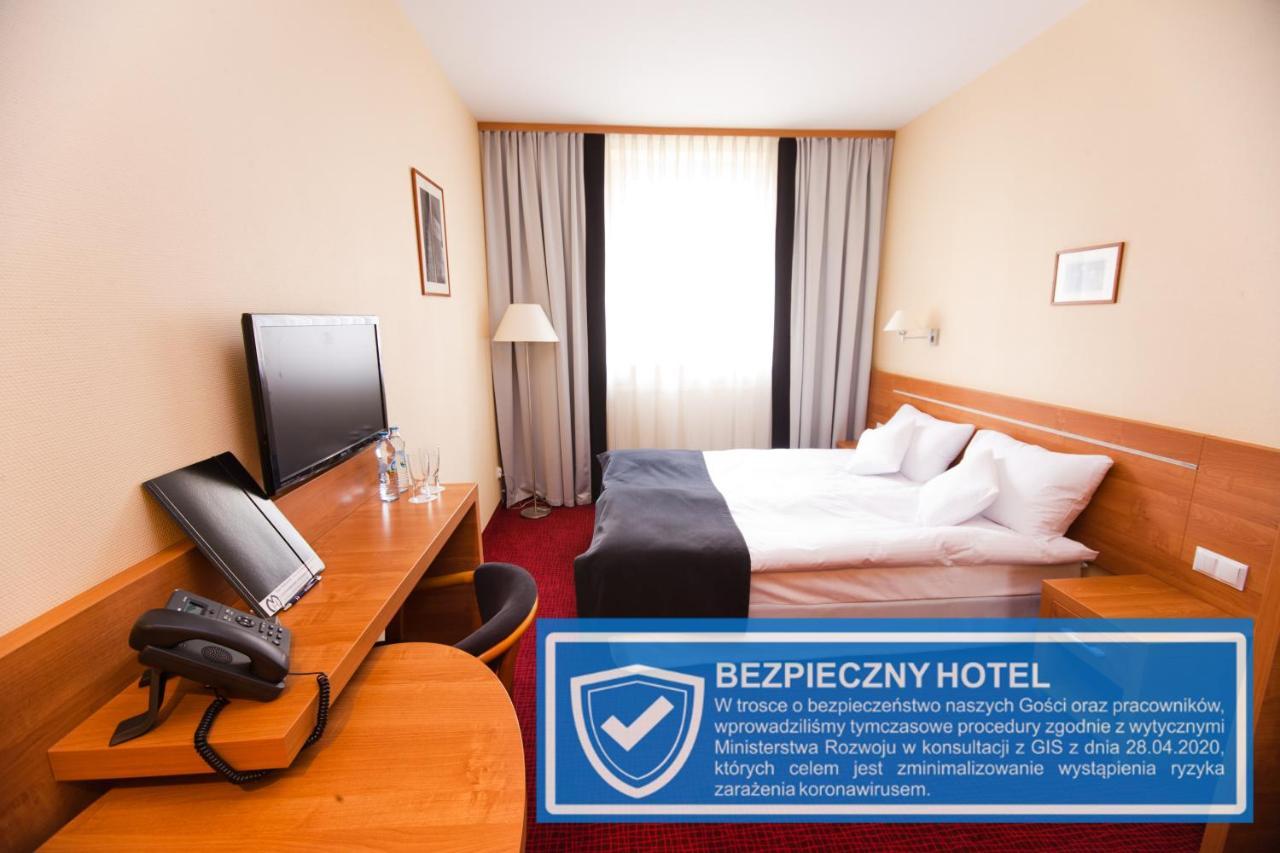 Hotel Malinowski Business Gliwice Esterno foto